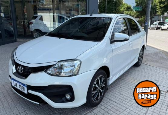 Autos - Toyota ETIOS PLATINUM XLS 1.5 N 2017 Nafta 100000Km - En Venta