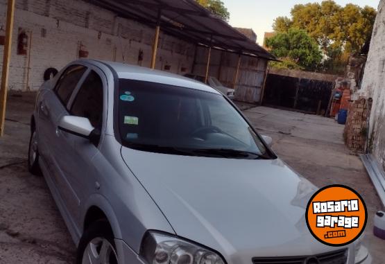 Autos - Chevrolet Astra 2004 Nafta 178000Km - En Venta