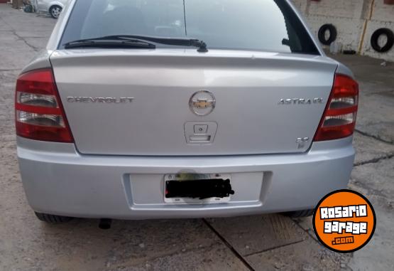 Autos - Chevrolet Astra 2004 Nafta 178000Km - En Venta