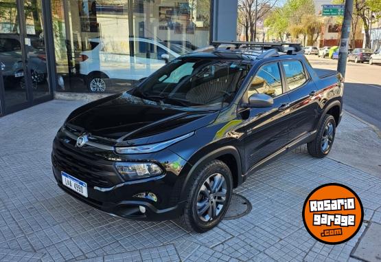 Camionetas - Fiat TORO VOLCANO BLACK JACK 2018 Diesel 120000Km - En Venta