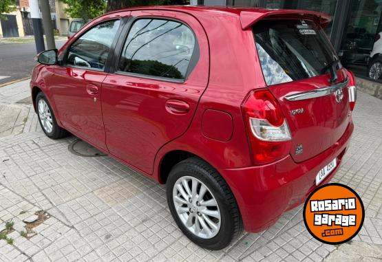 Autos - Toyota ETIOS XLS 1.5N 2015 GNC 139000Km - En Venta