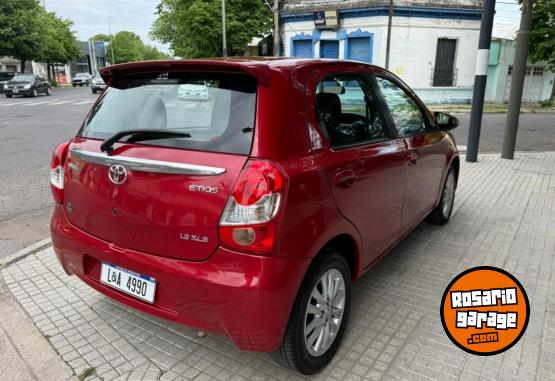 Autos - Toyota ETIOS XLS 1.5N 2015 GNC 139000Km - En Venta