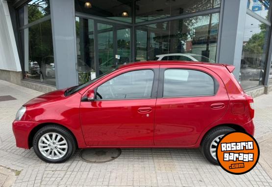 Autos - Toyota ETIOS XLS 1.5N 2015 GNC 139000Km - En Venta