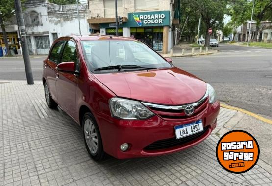 Autos - Toyota ETIOS XLS 1.5N 2015 GNC 139000Km - En Venta
