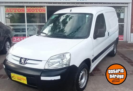 Utilitarios - Peugeot PARTNER FURGN 1.4 2013 Nafta 111111Km - En Venta