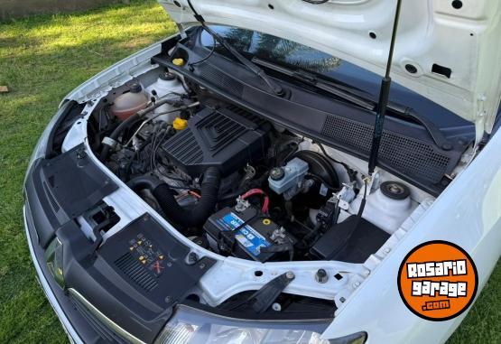 Autos - Renault Sandero Dynamique 2017 Nafta 128000Km - En Venta