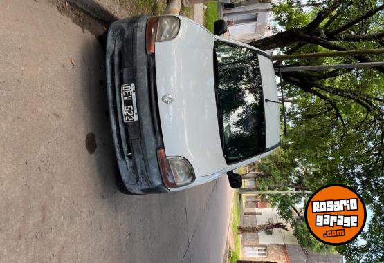 Utilitarios - Renault kangoo 2000 Diesel 127500Km - En Venta