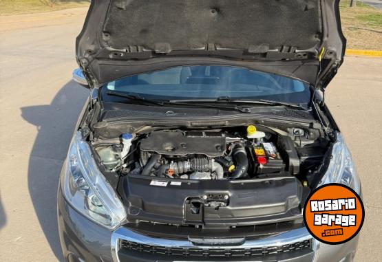 Autos - Peugeot 208 Allure Plus HDI 2018 Diesel 126000Km - En Venta