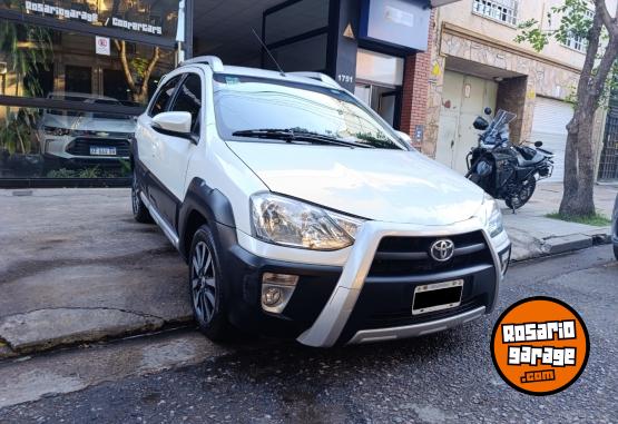 Autos - Toyota Etios Cross 1.5 XLS 2015 Nafta 78000Km - En Venta