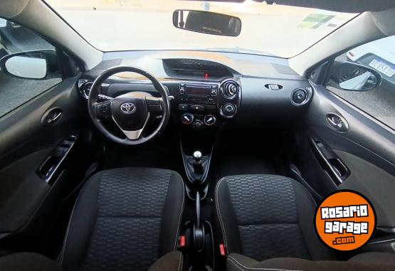 Autos - Toyota Etios Cross 1.5 XLS 2015 Nafta 78000Km - En Venta