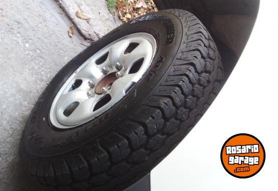 Camionetas - Toyota Hilux DX pack 4x2 2014 Diesel 257000Km - En Venta