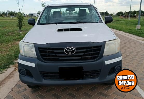 Camionetas - Toyota Hilux DX pack 4x2 2014 Diesel 257000Km - En Venta