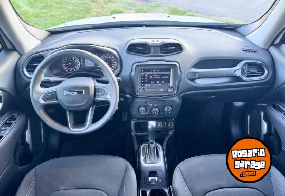 Camionetas - Chrysler Jeep Renegade 1.8 Sport a 2023 Nafta 20000Km - En Venta