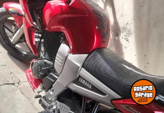 Motos - Yamaha Fazer 2011 Nafta 135000Km - En Venta