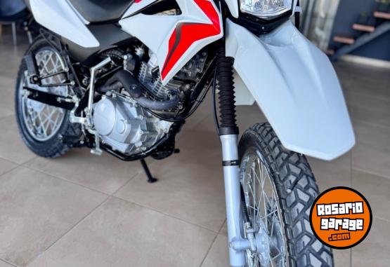 Motos - Honda Xr150 2024 Nafta 2500Km - En Venta