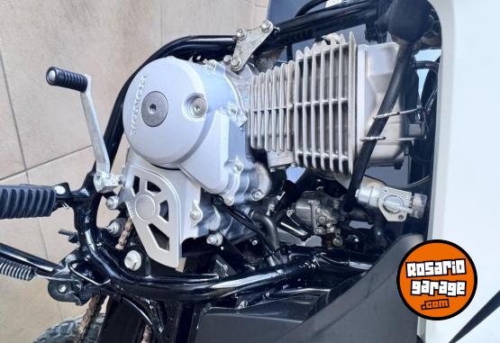 Motos - Honda Xr150 2024 Nafta 2500Km - En Venta