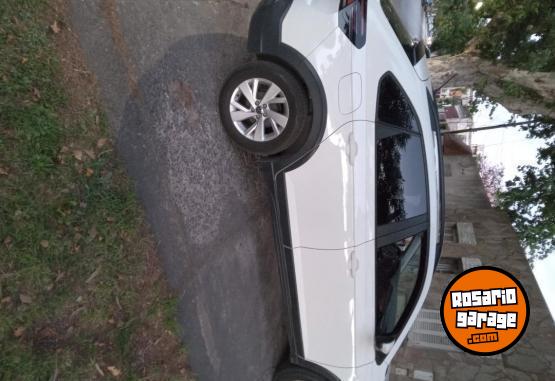 Autos - Volkswagen Nivus 170 2023 Nafta 33000Km - En Venta