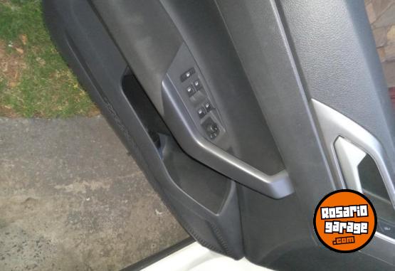 Autos - Volkswagen Nivus 170 2023 Nafta 33000Km - En Venta