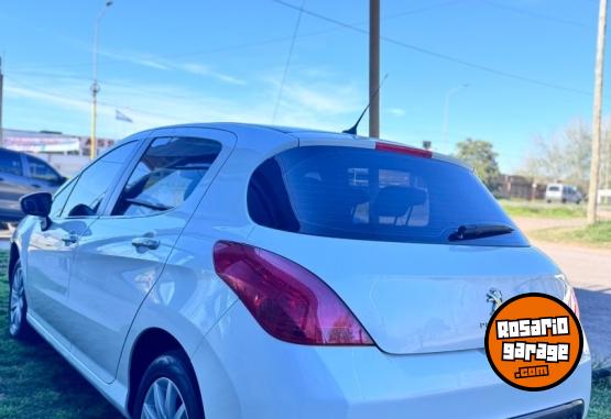 Autos - Peugeot 308 Allure Nav 2015 Nafta 120000Km - En Venta