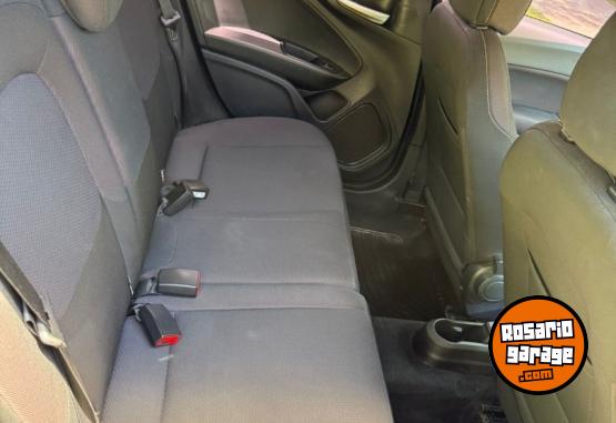 Autos - Fiat Cronos 2021 GNC 230000Km - En Venta