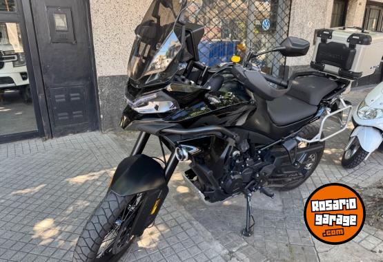 Motos - CF 800 Explorer 2025 Nafta 8300Km - En Venta