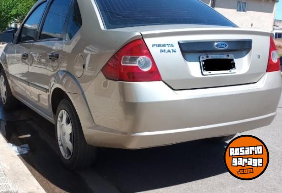 Autos - Ford Fiesta max ambiente MP3 2009 Nafta 184000Km - En Venta