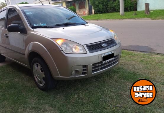Autos - Ford Fiesta max ambiente MP3 2009 Nafta 184000Km - En Venta