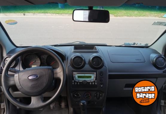 Autos - Ford Fiesta max ambiente MP3 2009 Nafta 184000Km - En Venta