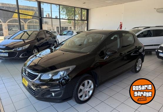 Autos - Peugeot 308 Active 2015 Nafta 111000Km - En Venta
