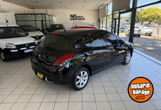 Autos - Peugeot 308 Active 2015 Nafta 111000Km - En Venta