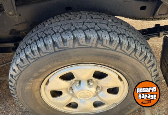 Camionetas - Toyota Hilux 2014 Diesel 73000Km - En Venta