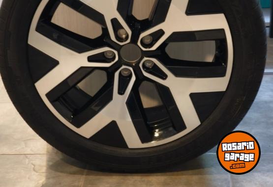 Accesorios para Autos - Llanta y cubierta vw taos - En Venta