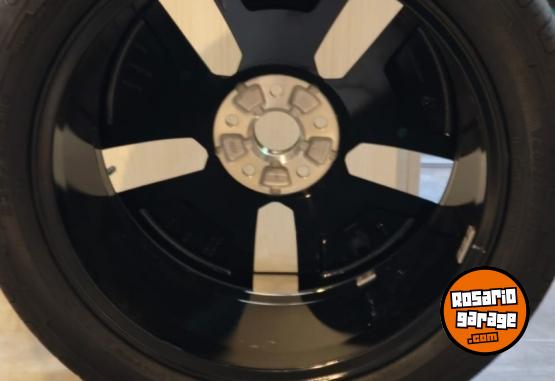 Accesorios para Autos - Llanta y cubierta vw taos - En Venta