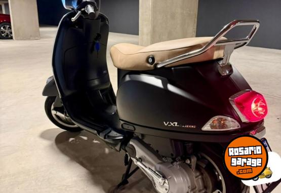 Motos - Vespa VXL 150 3V TECH 2024 Nafta 4300Km - En Venta