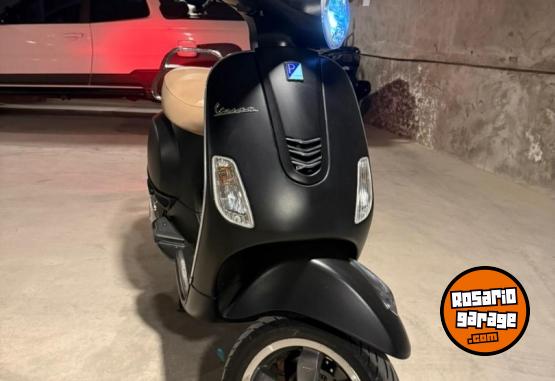 Motos - Vespa VXL 150 3V TECH 2024 Nafta 4300Km - En Venta