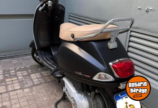 Motos - Vespa VXL 150 3V TECH 2024 Nafta 4300Km - En Venta