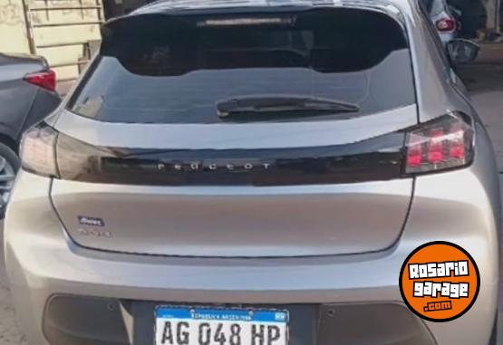 Autos - Peugeot 208 style 2023 Nafta 20000Km - En Venta