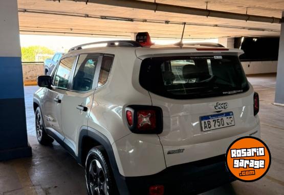 Camionetas - Otra marca RENEGADE SPORT 2017 Nafta 86000Km - En Venta