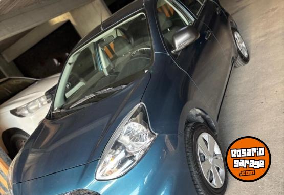 Autos - Nissan March Active 2017 Nafta 90000Km - En Venta
