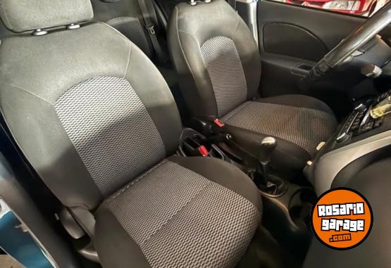 Autos - Nissan March Active 2017 Nafta 90000Km - En Venta