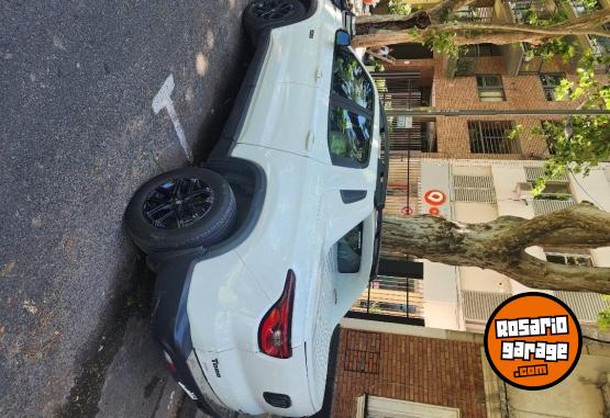 Camionetas - Fiat Toro ultra 2022 Diesel 90000Km - En Venta