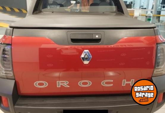 Camionetas - Renault OROCH ICONIC 2024 Nafta 15000Km - En Venta