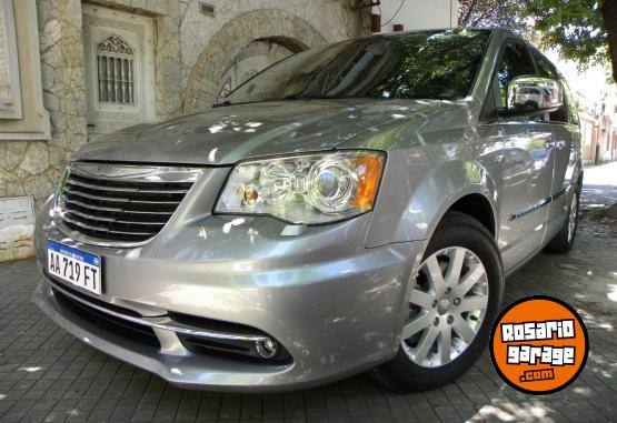 Camionetas - Chrysler Twon Caravan 2016 Nafta 129000Km - En Venta