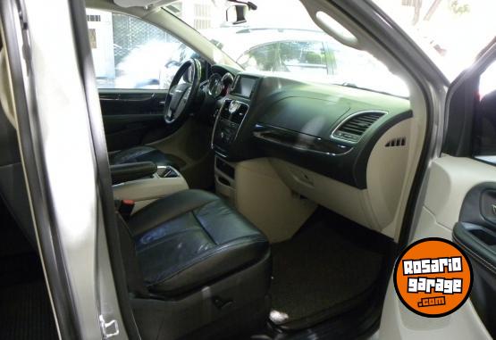 Camionetas - Chrysler Twon Caravan 2016 Nafta 129000Km - En Venta