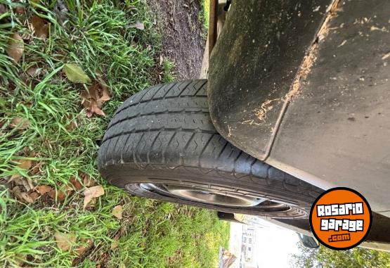 Utilitarios - Fiat Fiorino 2012 Nafta 185000Km - En Venta