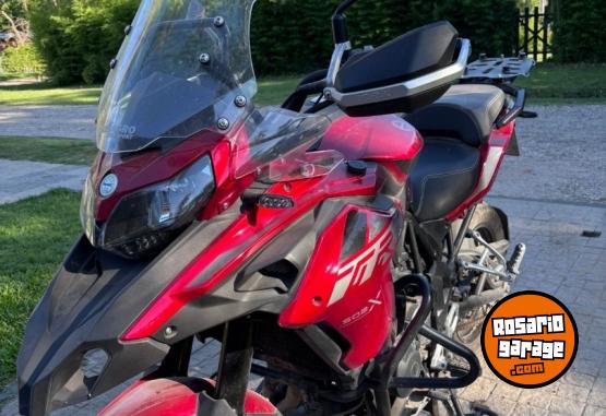 Motos - Benelli TRK 502X 2023 Nafta 4800Km - En Venta