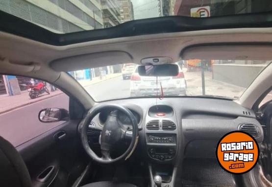 Autos - Peugeot 206 2008 Nafta 150000Km - En Venta