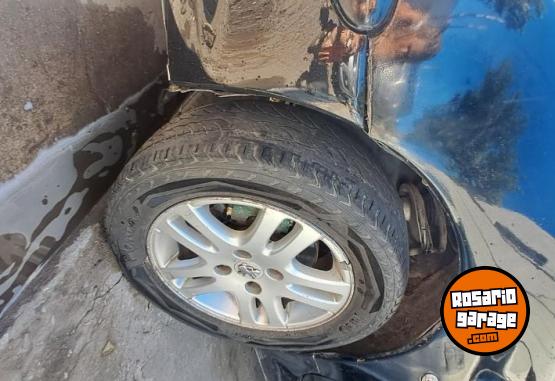 Autos - Peugeot 206 2008 Nafta 150000Km - En Venta