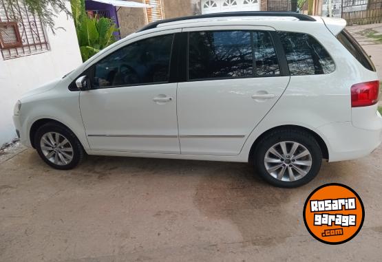 Autos - Volkswagen SURAN 2011 Nafta 1111Km - En Venta
