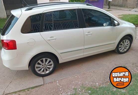 Autos - Volkswagen SURAN 2011 Nafta 1111Km - En Venta